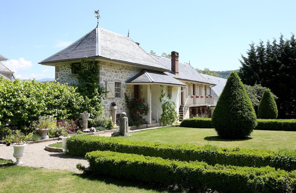 Hotel Les Saints Peres Montagnole Zewnętrze zdjęcie