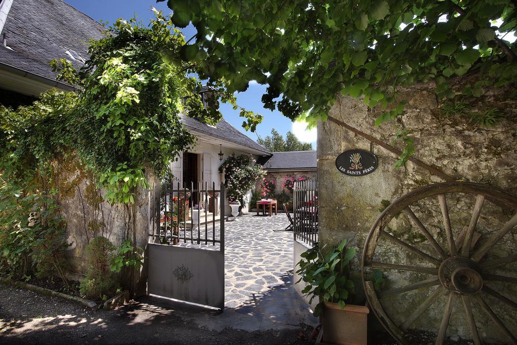 Hotel Les Saints Peres Montagnole Zewnętrze zdjęcie